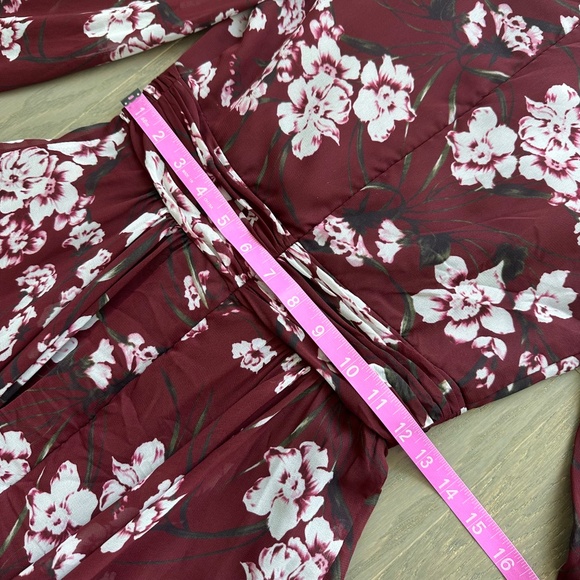 Ieena for Mac Duggal Floral Chiffon Burgundy Red Long Sleeve Maxi Dress V-Neck 0 - Picture 9 of 11